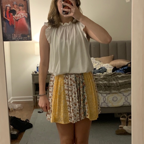 Multiple Patterned skirt - Picture 3 of 3